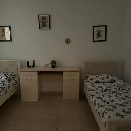 Stayn'jug Apartment *